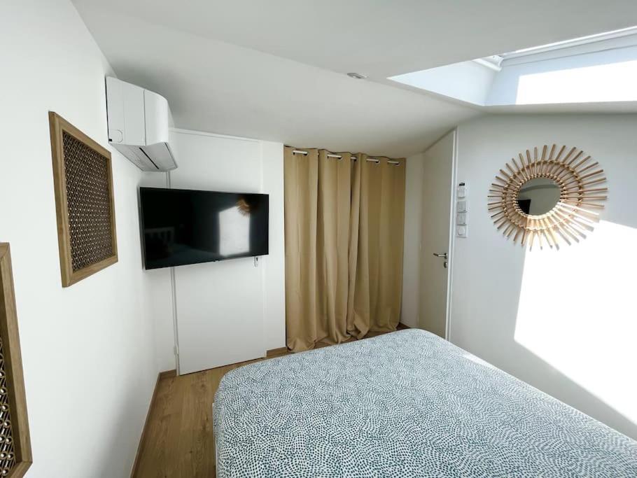 Duplex Centre Ville - 50M De La Plage - Clim - Garage - Netflix Le Grau-du-Roi Bagian luar foto