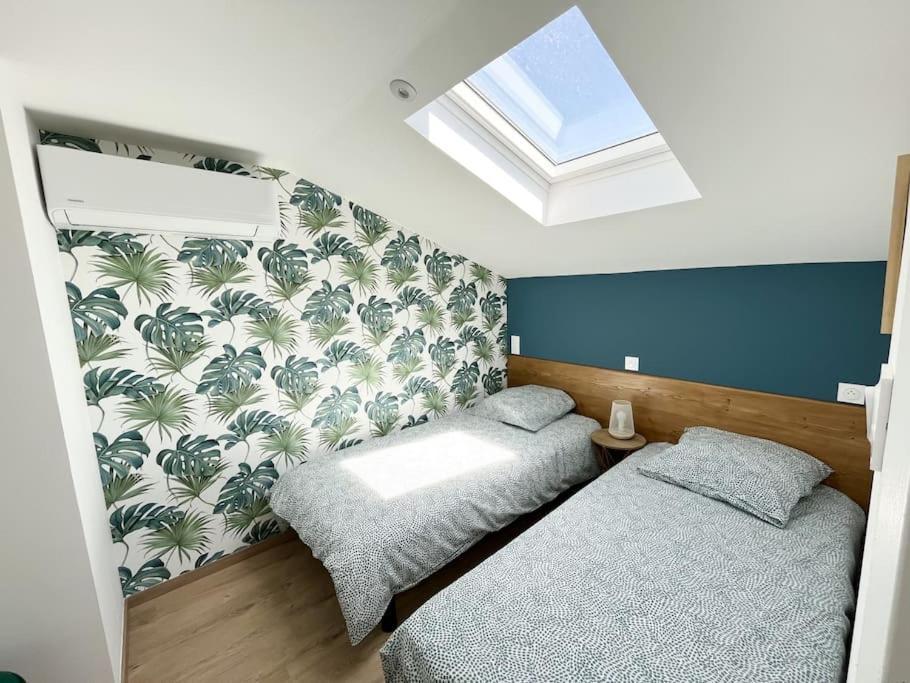 Duplex Centre Ville - 50M De La Plage - Clim - Garage - Netflix Le Grau-du-Roi Bagian luar foto